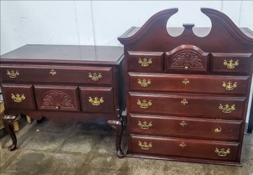 Sumter cabinet Cherry Wood Dresser and Chest Set