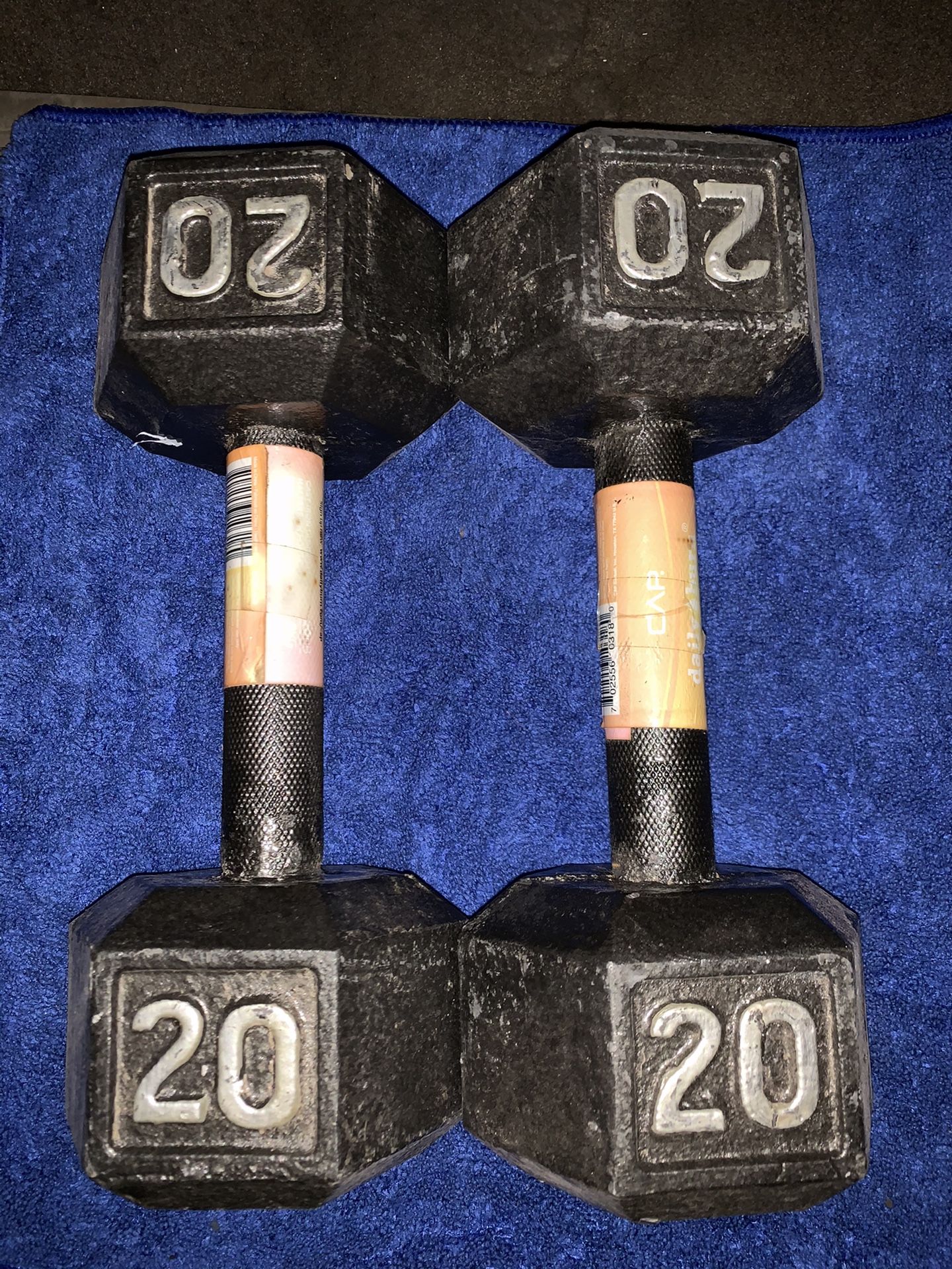 20 lb dumbbells - Set of 2 - New