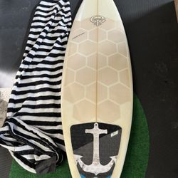 ET Surfboard 5’11”