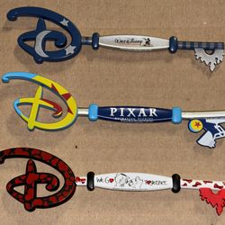 DISNEY COLLECTIBLE KEYS