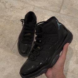 Jordan 11 Gamma Blue