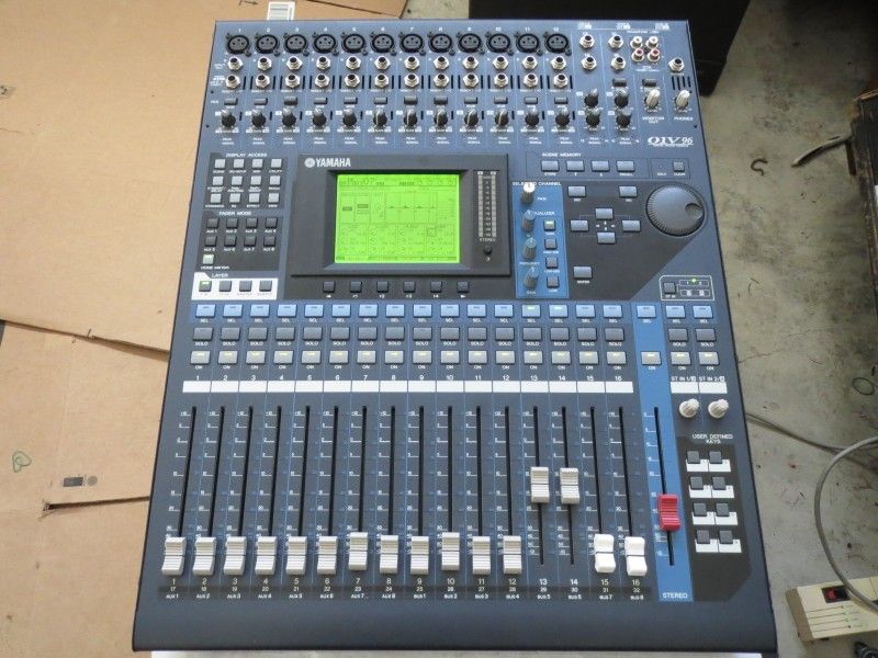 Yamaha 01V96 VCM. Digital Recording Mixer. Like New