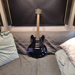 ES 335 Dot * Semi Hollow Body
