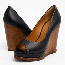 Michael Kors Black Leather Wedge Heels – Peep Toe – Size 6.5– Excellent Condition