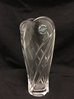 Lenox Fine Crystal Scallop Rim Vase 7-3/4” tall ~ very heavy