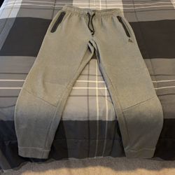 Adult size small Reebok gray joggers excellent condition