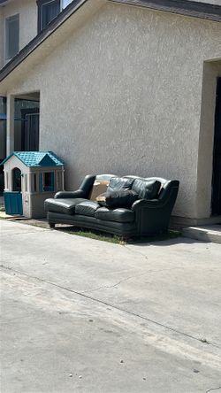 Sofa - green