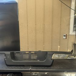 2024 TOYOTA TACOMA UPPER TAILGATE OEM USED 