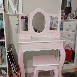 Vanity- Pink