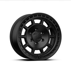 Fifteen 52 Traverse HD 17x8.5 CHEVY/GMC