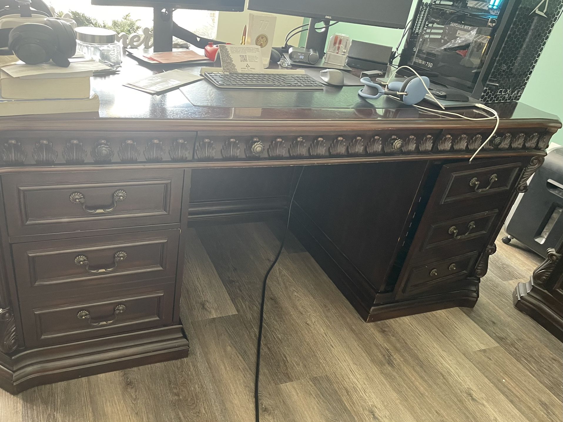 Coaster Union Hill Desk And File Cabinet