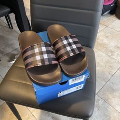 Burberry Slides 