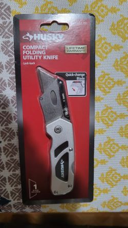 Compact Folding Utility Knife