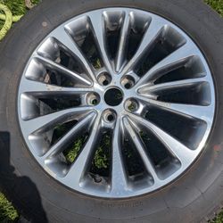 4 Rims Tires size 245/60R18.