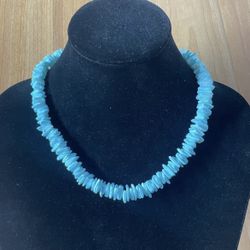 Turquoise Blue Puka Shell Beaded Chunky Choker Necklace