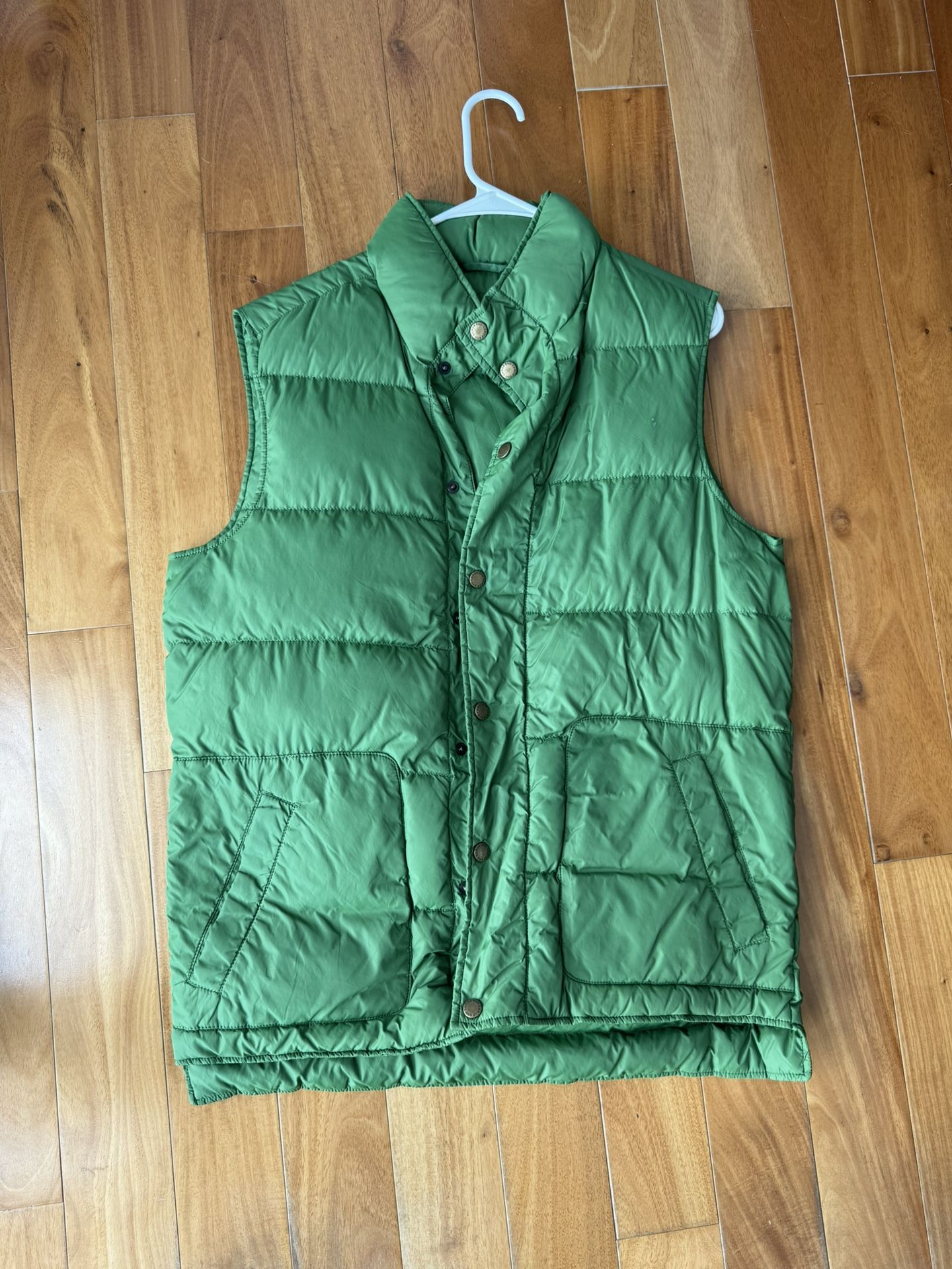 Green Men’s Puffer Vest Fit Size M