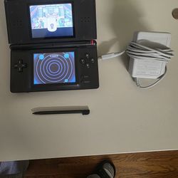 Nintendo DS Lite