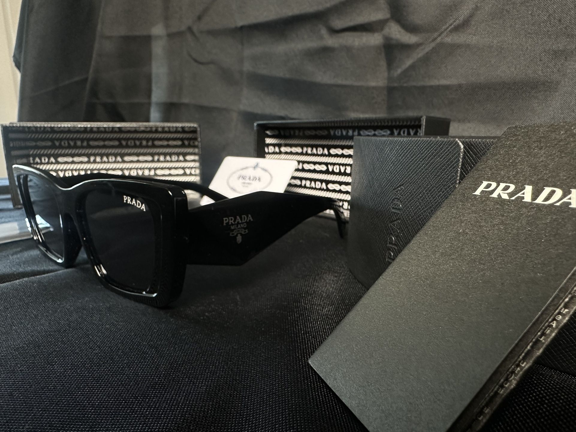 Luxury Sunglasses (Like new) Willing To Negotiate 