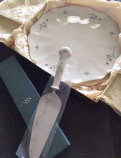 Lenox Rose Manor Cake Dish & Cutting Knife
