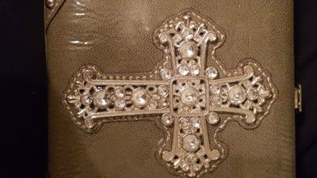 Clutch wallet