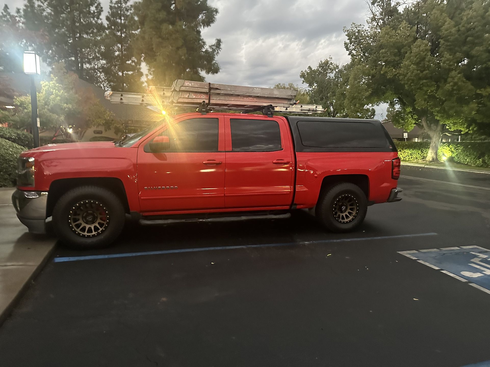 Camper Shell.  Silverado 1500