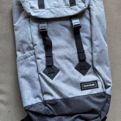 Dakine 27L Infinty Top Loader Backpack