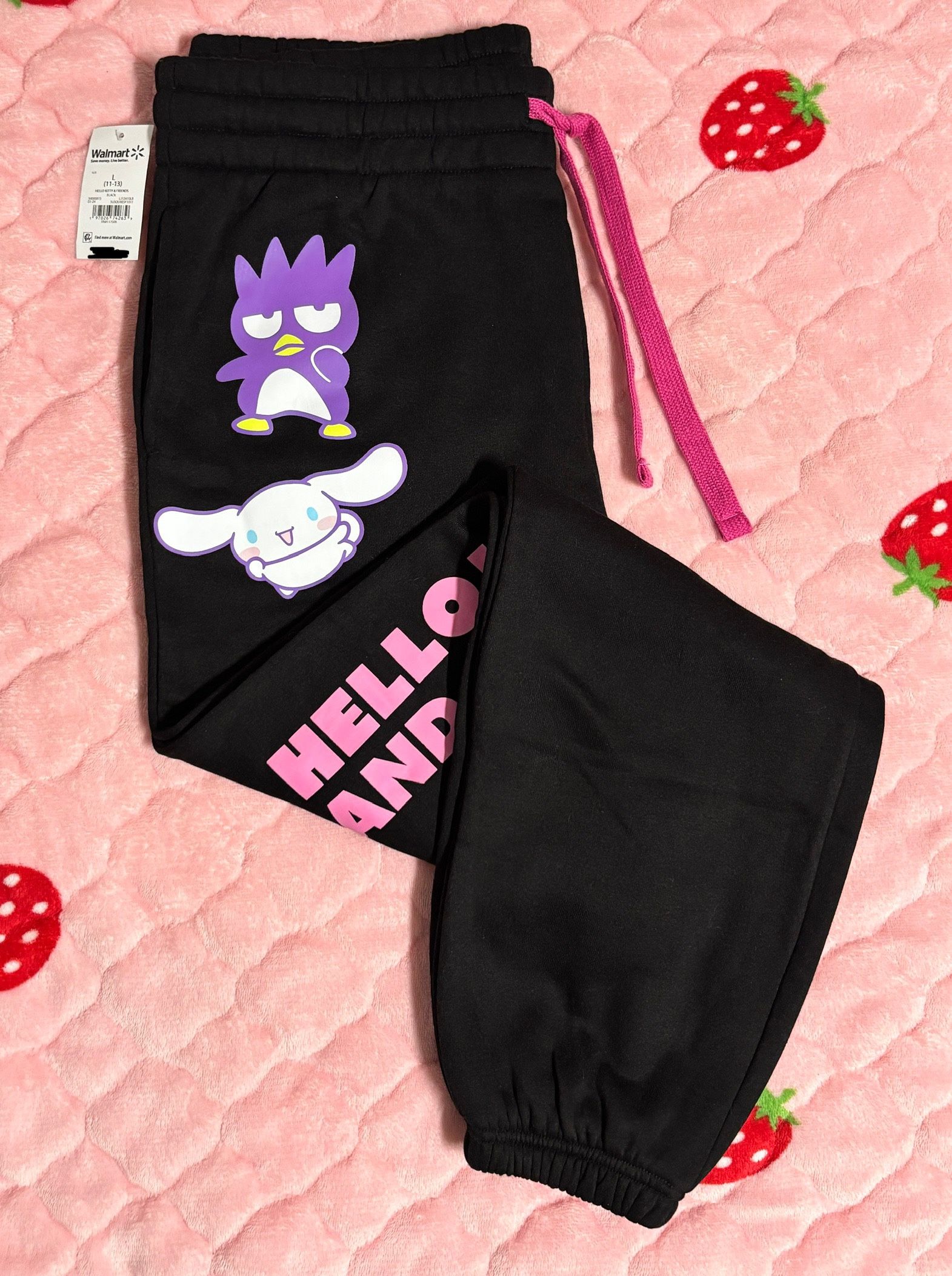 NWT HELLO KITTY AND FRIENDS black fleece drawstring women’s sweatpants Large