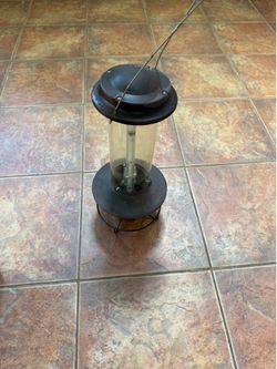 Bird seed feeder squirrel resistant