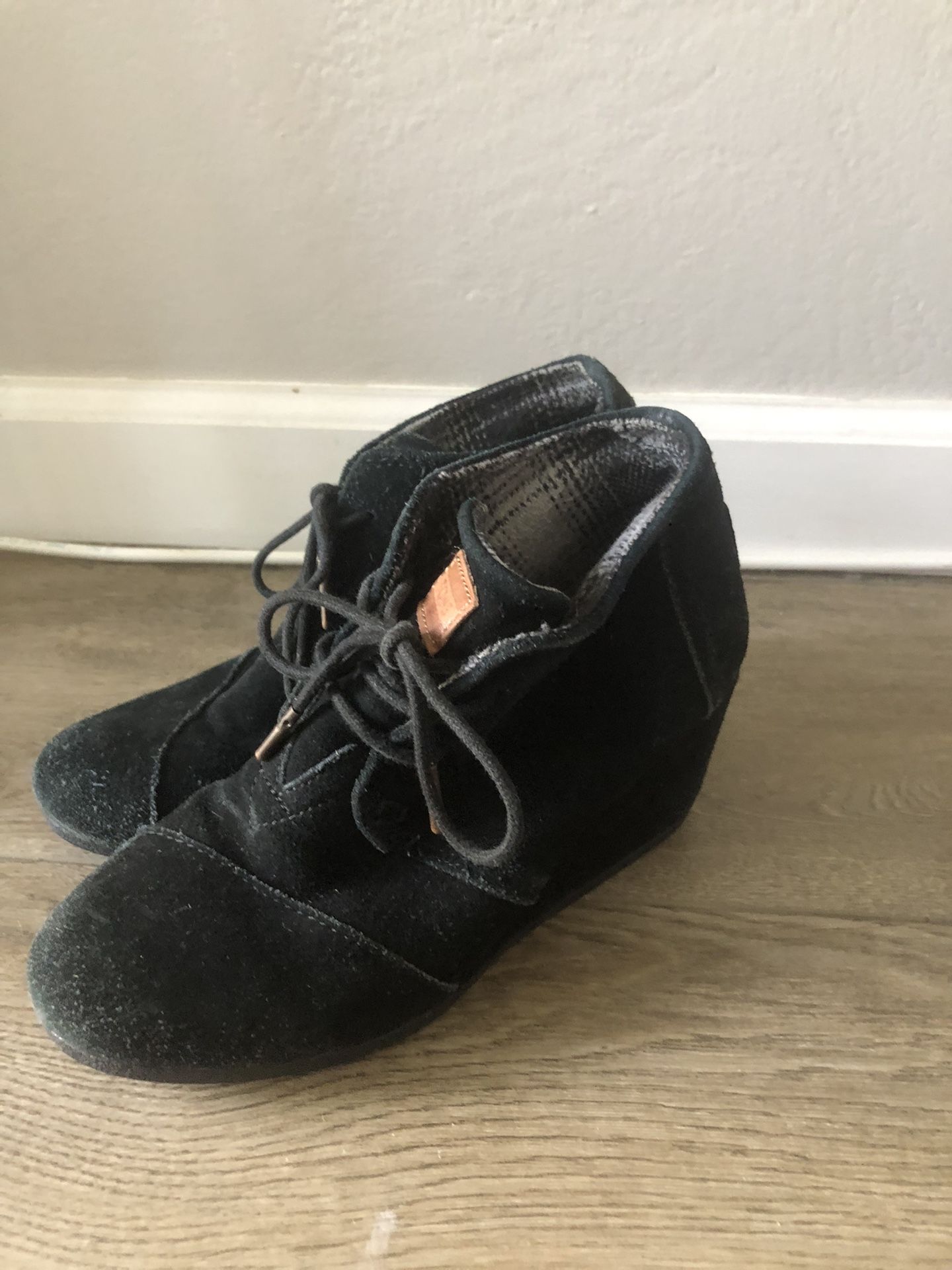 Toms Black Wedges, Size 6.5 Women