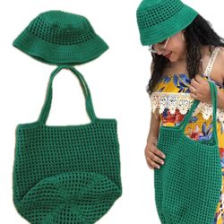 Hand Bag And Hat For The Beach 