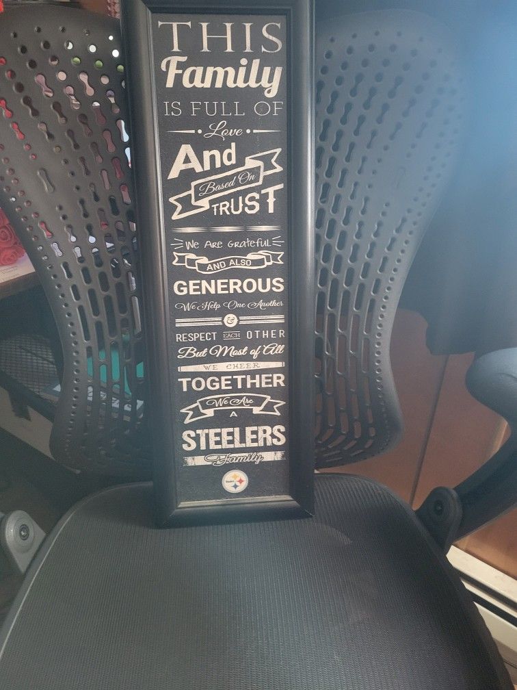 Pittsburgh Steelers Sign