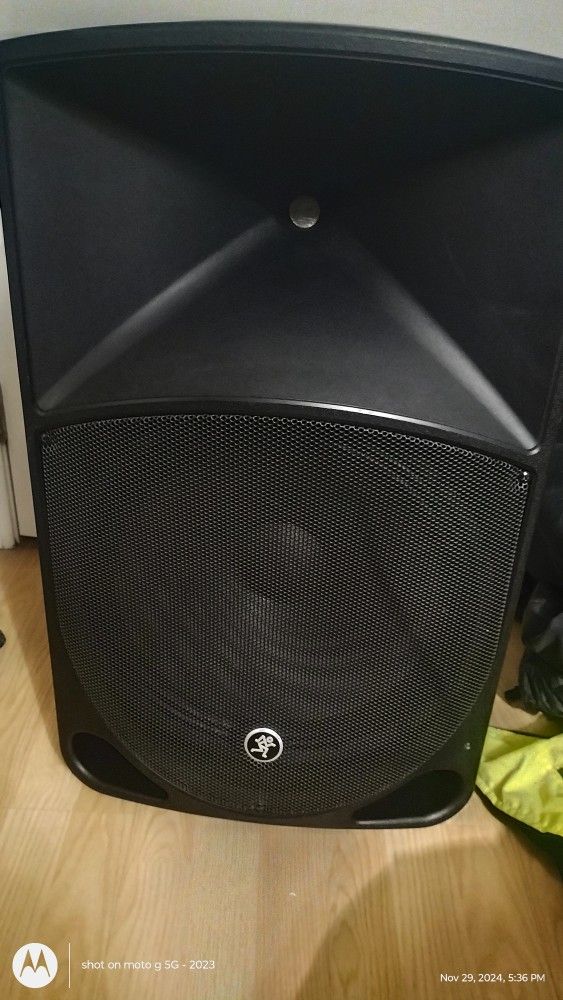 DJ Speaker Good Working Conditions