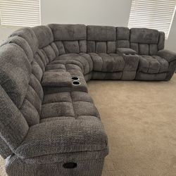 New Reclining Sectional .  Grey Flannelette Fabric .  133” X 133”.  Free Delivery !