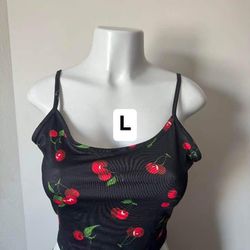 New Women’s Crop Top Size Large