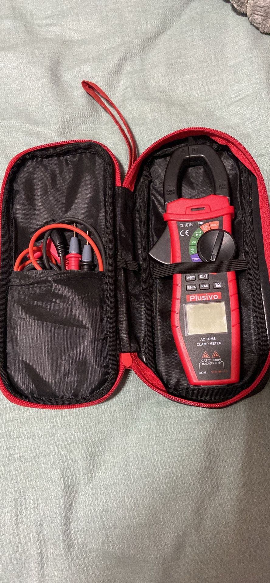 AC TRMS clamp meter
