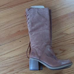 New Women's Timberland Size 9 Leather Cognac Boots $200 O.B.O.