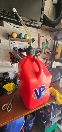 VP racing 5 gallon gas cans