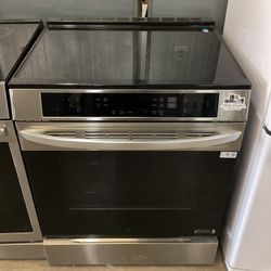 LG 6.3 cu.ft. Smart Induction Slide In Stove With Convection, EasyClean And AirFry Tray New Scratch And Dent 