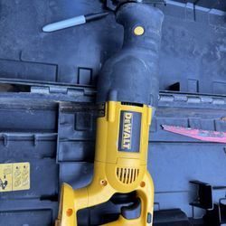 Dewalt Reciprocating Saw 18V BARE TOOL