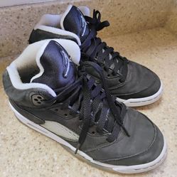 Jordan 5 size 4.5