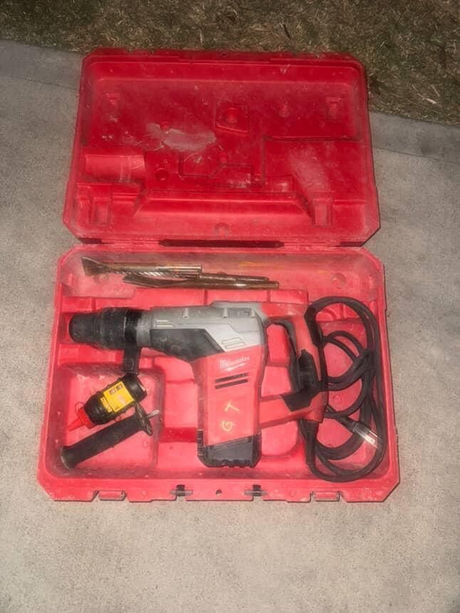 Milwaukee Corder Hammer Drill