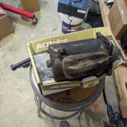 Ford F-100 Starter FE 360 Core Only
