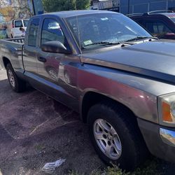 2007 Dodge Dakoda 