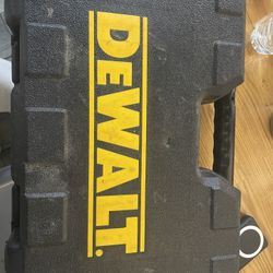 DeWALT DRILL—USED