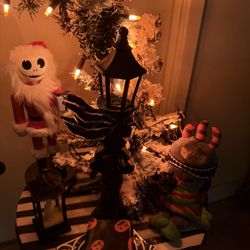 Nightmare Before Christmas Haunted Mansion, Centerpiece Sculpture From Disneyland Design Designer