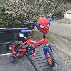 Child Kid Children Spiderman Spider-man Spider Man Bike 12” Wheels With Training Wheels Bicycle Tricycle Trike in Good Condition