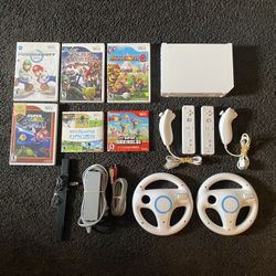 NINTENDO WII BUNDLE with Many Extras
