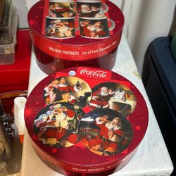 Coca Cola Holiday Portraits Serving 4 Mugs With Matching Dessert Plates