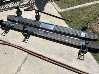 Sidesteps off 2018 gmc dually
