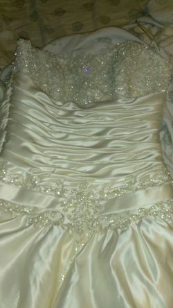 Size 10 wedding dress from David's bridal